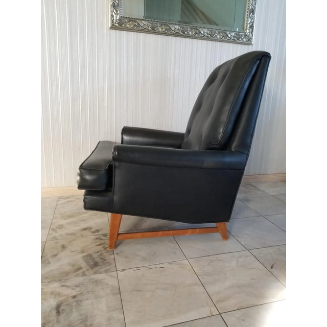 Classic 1950s Heritage Black Lounge Chair Faux Leather Mahogany For Sale In San Diego - Image 6 of 15