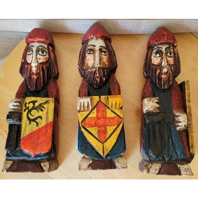 1910s Antique Polychromed 8.5" Wood Crusader Santos Figures- Set of 3 For Sale - Image 5 of 5