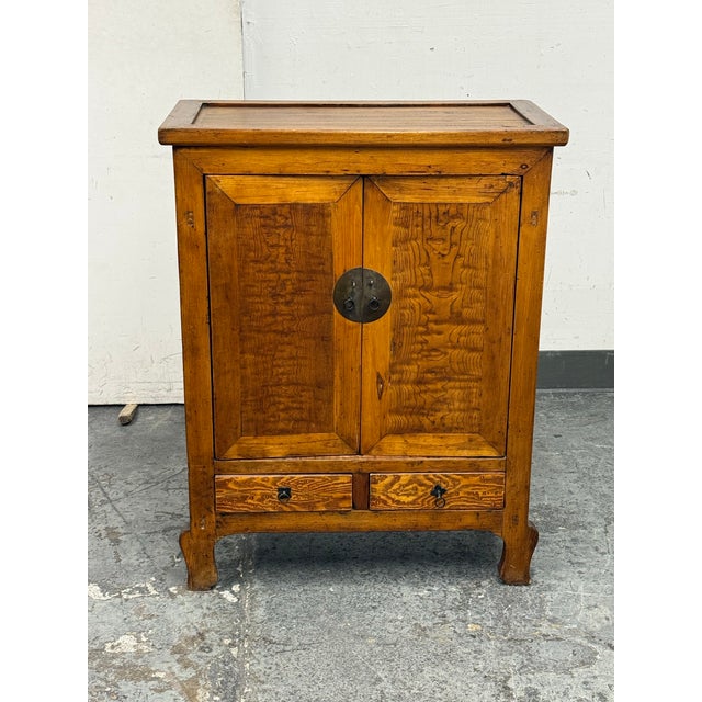 Chinese Chinese Elmwood Wedding Cabinet, 19th Century For Sale - Image 3 of 11