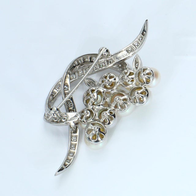 Mid 20th Century Mid 20th Century Pearl Cluster Brooch With Diamond-Encrusted Curved Bands For Sale - Image 5 of 5