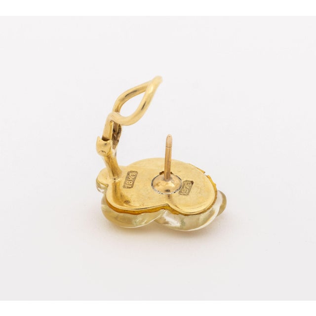Yellow Infinity Knot Carved Glass and 18k Yellow Gold Earrings For Sale - Image 8 of 8