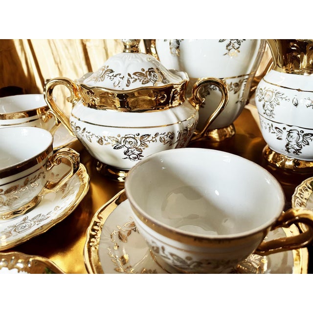 Gold Antico Coffee Service in Porcelain from GKC Garies Kuhnl & Co., 1930, Set of 23 For Sale - Image 8 of 14