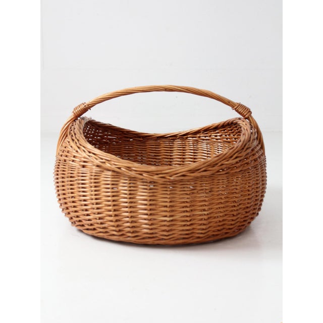 Vintage Large Willow Gathering Basket With Handle For Sale - Image 4 of 14