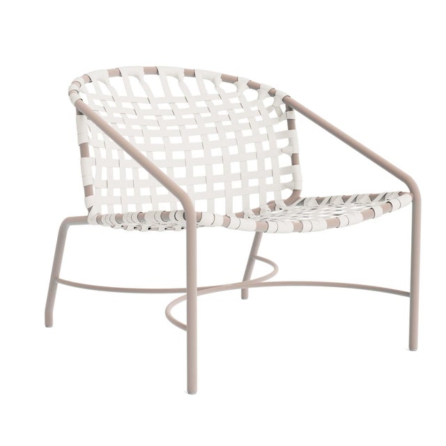 Brown Jordan Kantan Aluminum Lounge Chair in Blush with White Lite Vinyl Strapping For Sale