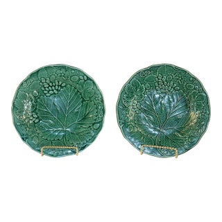 Pair of 19th Century Majolica Leaf Plates From England For Sale