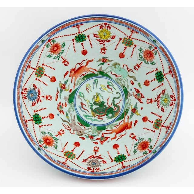 Early 20th Century Chinese Wucai Porcelain Bowl For Sale - Image 5 of 9