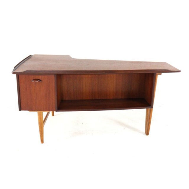 Boomerang Desk by Peter Løvig Nielsen for Hedensted Møbelfabrik For Sale - Image 10 of 16