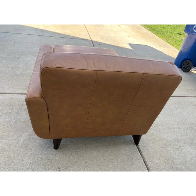 Ashcroft Furniture Co. Mid Century Modern Inspired Brown Leather Chaise Lounge For Sale - Image 12 of 13