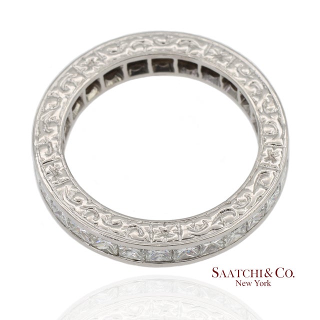 Contemporary Platinum 950 All Around Natural Diamond Princess Cut Engraving Band Ring, Size 6 For Sale - Image 3 of 7
