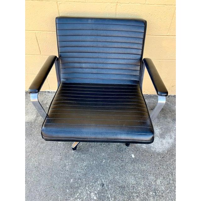 Black Vintage Swivel Lounge Chair by Chromcraft For Sale - Image 8 of 11