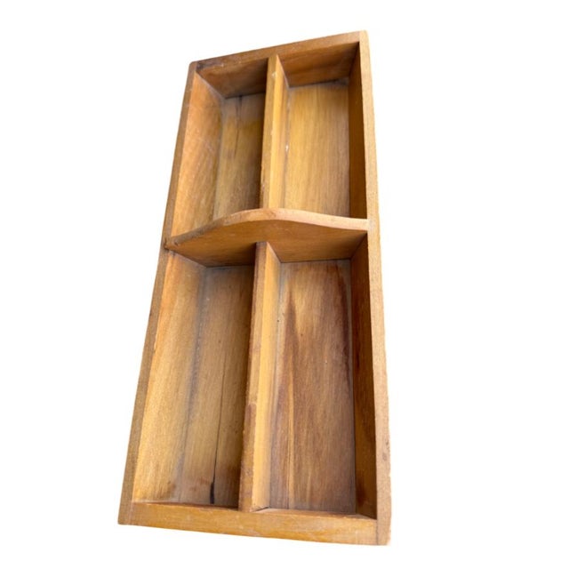 Use to organize art supplies, display jewelry for sale or paperclips in your office. How about a kid’s room for crayons...