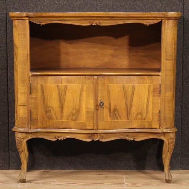 Venetian sideboard from 20th century. Small furniture carved and inlaid in walnut, burl, beech and maple. Sideboard with...
