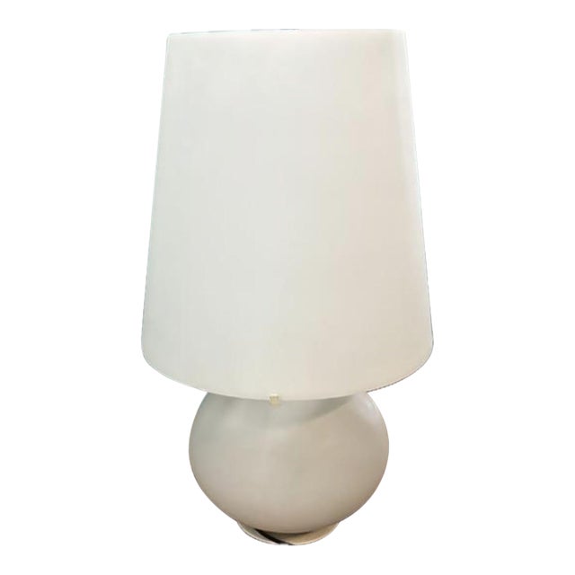 1970s Mid-Century Modern White Fontana Lamp For Sale