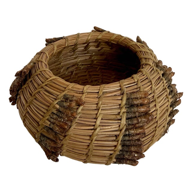 Native American Folk Art Handwoven Pine Needle Trinket Basket With Turquoise Accent For Sale