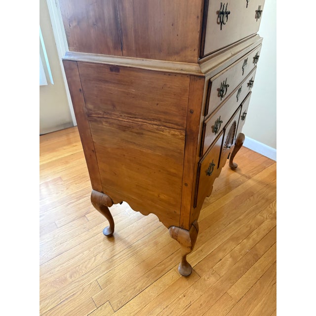 C. 1750s Maple Highboy Chest of Drawers For Sale - Image 10 of 13