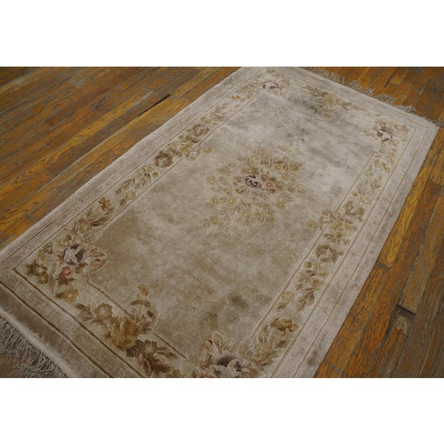 1980s Light Gray Floral Vintage Chinese Silk Rug 3' X 5'2" Handknotted Wool Carpet For Sale - Image 4 of 18