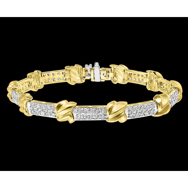Metal Two-Tone 5 Carat Diamond Bracelet in 14 Karat Yellow Gold, Estate For Sale - Image 7 of 18
