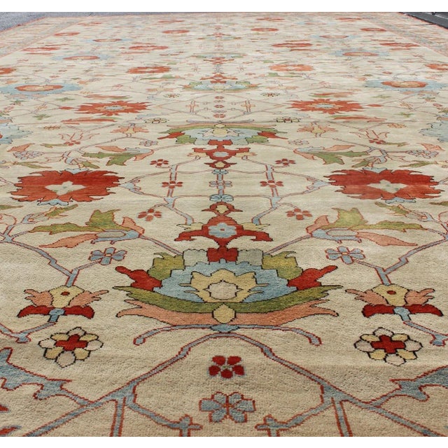 Keivan Woven Arts Very large Persian Serapi rug with all over pattern in ivory background. Keivan Woven Arts rug KBE-...