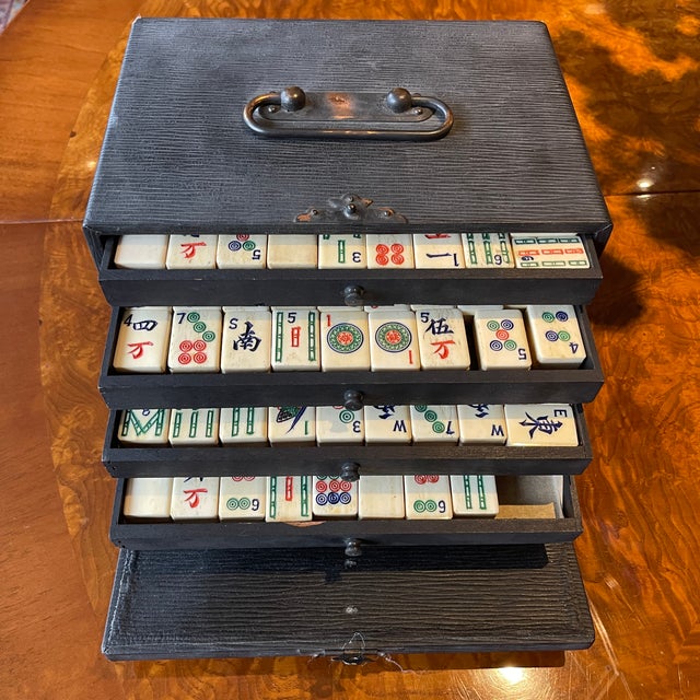 Antique Mahjong Set