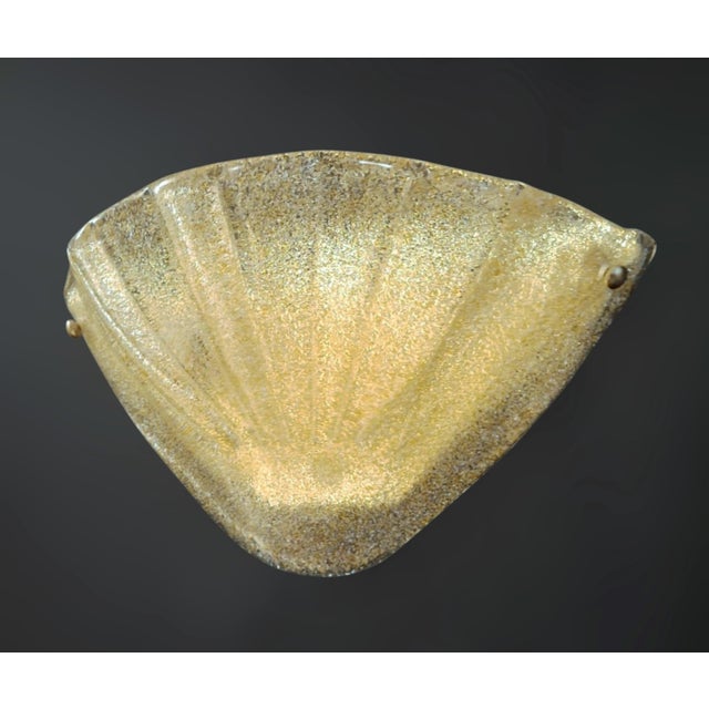 Italian 1960s Uplight Amber Graniglia Sconce For Sale - Image 3 of 9