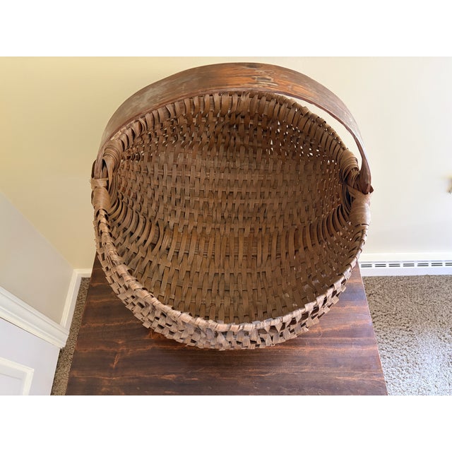 Late 19th-Century American Oak Splint Gathering Basket For Sale - Image 9 of 10
