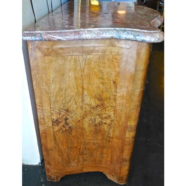 Cabin French 19th Century Bow-Fronted Burl Walnut Chest With Three Drawers and a Marble Top For Sale - Image 3 of 13