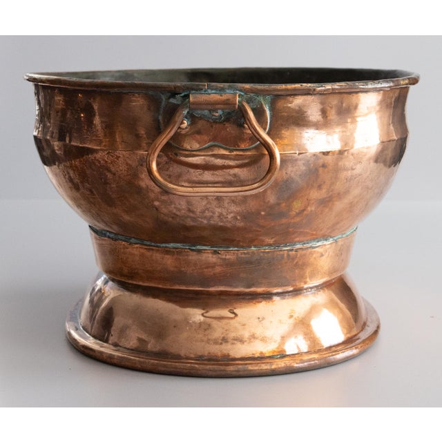 French 18th Century French Copper Oval Wine Cooler Champagne Bucket Jardiniere Centerpiece For Sale - Image 3 of 9