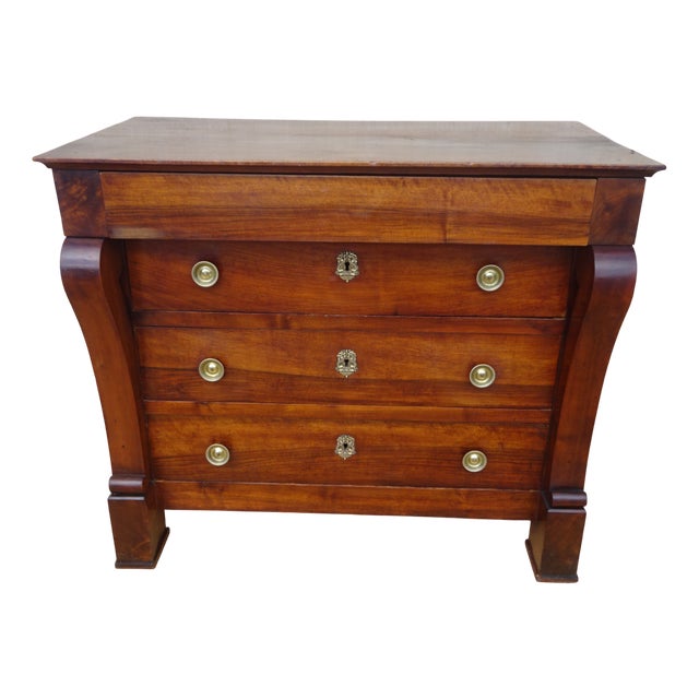 Chest of Drawers in Walnut For Sale