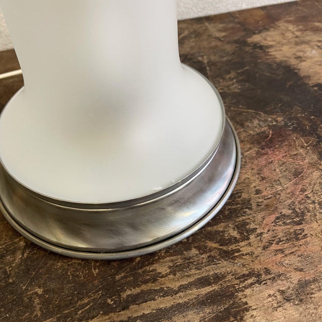 Silver Space Age Bell Lamp in Murano Glass and Opaline attributed to Mazzega, 1980s For Sale - Image 8 of 9