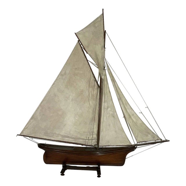 Vintage Pond Yacht with Makers Badge For Sale