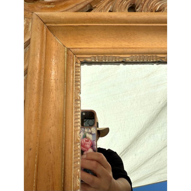 Wood 1980's Italian Decorative Crafts Carved Natural Wood Shell Crest Wall Mirror For Sale - Image 7 of 12