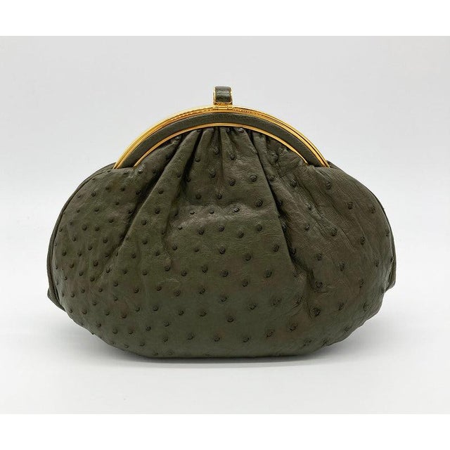 Contemporary Vintage Judith Leiber Green Ostrich Clutch For Sale - Image 3 of 9