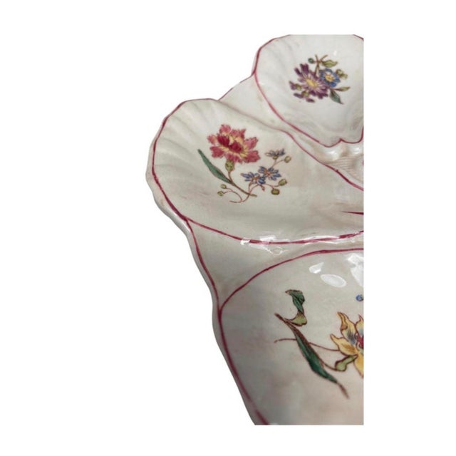 Longchamp Majolica Flowers Oyster Plate Longchamp, Circa 1900 For Sale - Image 4 of 6
