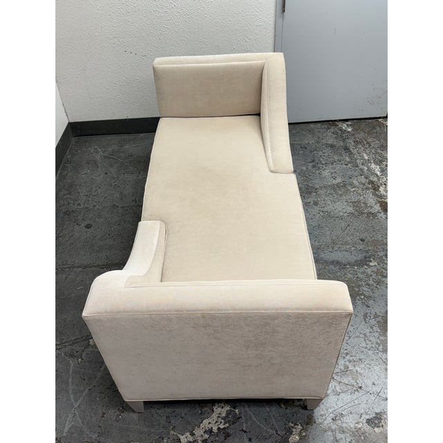 2010s DWM Maloos Tête-À-Tête Conversation Sofa For Sale - Image 5 of 12