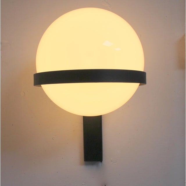 1960s Vintage Wall Lamp in Metal and Glass, 1960s For Sale - Image 5 of 6