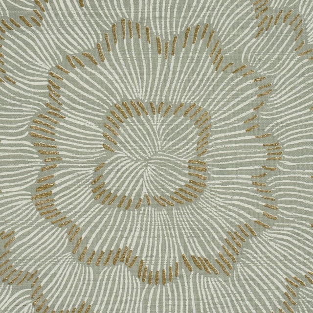 Traditional Sample - Schumacher x Celerie Kemble Feather Bloom Sisal Wallcovering In Seaglass For Sale - Image 3 of 5