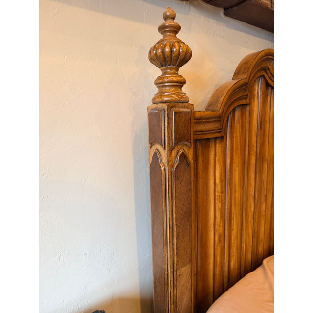 Traditional Ornate Vintage Drexel Heritage King Size Bed Combining Traditional Craftsmanship and Classic Elegance For Sale - Image 3 of 8