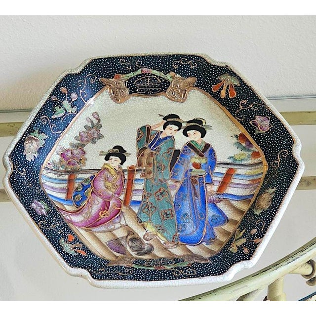 1950s Vintage Japanese Royal Satsuma Hand-Painted Vase & Octagonal Plate – Set of 2 For Sale - Image 5 of 18