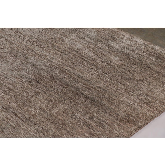 Contemporary Rug & Kilim’s Modern Textural Rug in Neutral Taupe and Gray Tone-on-Tone -11x17 For Sale - Image 3 of 8