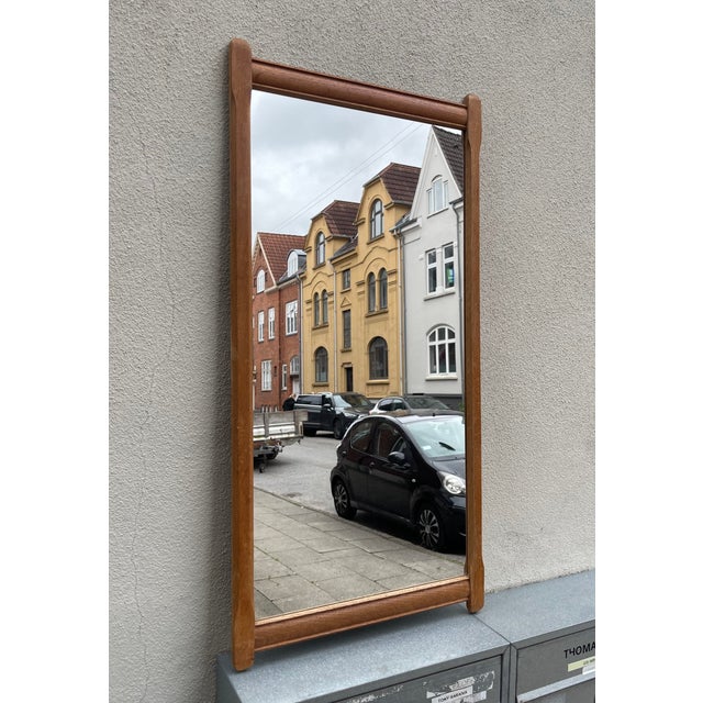 A well-proportioned wall mirror with solid oak profiles. Architectural lines with a nice blend of strict and...