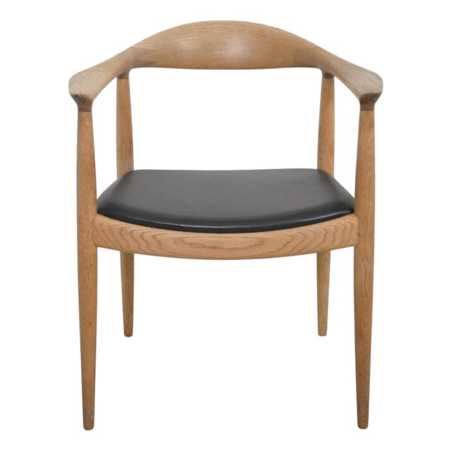 JH503 The Chair in Oak and Black Leather by Hans Wegner, 1960s For Sale
