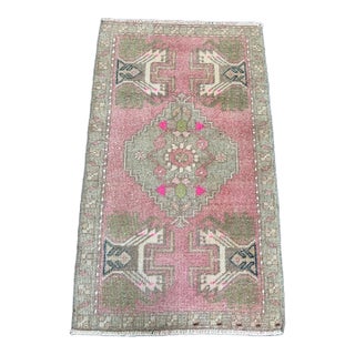 Turkish Yastik Rug 1'8" x 2'9" For Sale