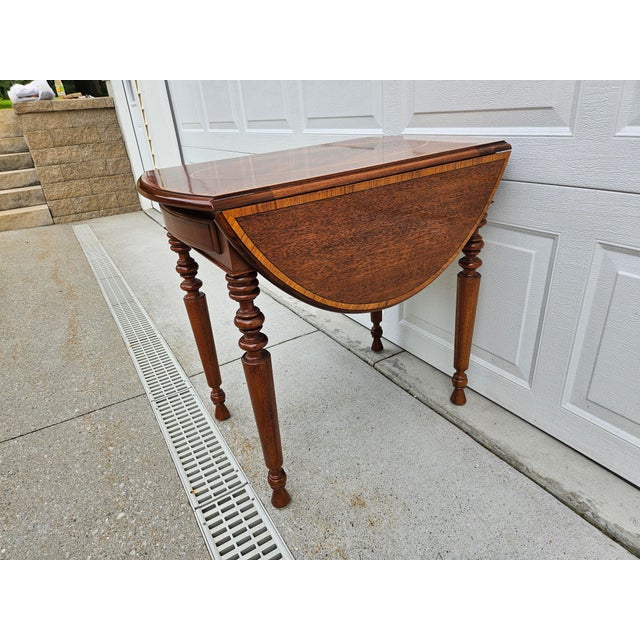 Baker Furniture Mahogany Pembroke Drop-Leaf Side Table Satinwood Inlay For Sale - Image 10 of 12