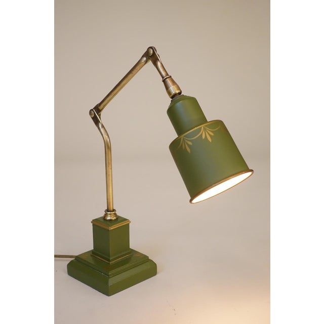 Army Green 1940s Industrial Machine Age Empire Regency Toleware Brass Articulating Table Lamp For Sale - Image 8 of 10