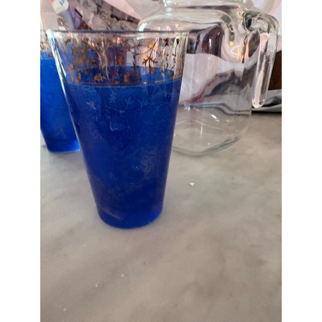 Italian Barware. Cobalt/Gold Filigree. Mid Century Modern Tumblers. Textured Cobalt Glass. Cerve. Italy. Set of 4. Bormioli Founded 1953 For Sale - Image 4 of 5