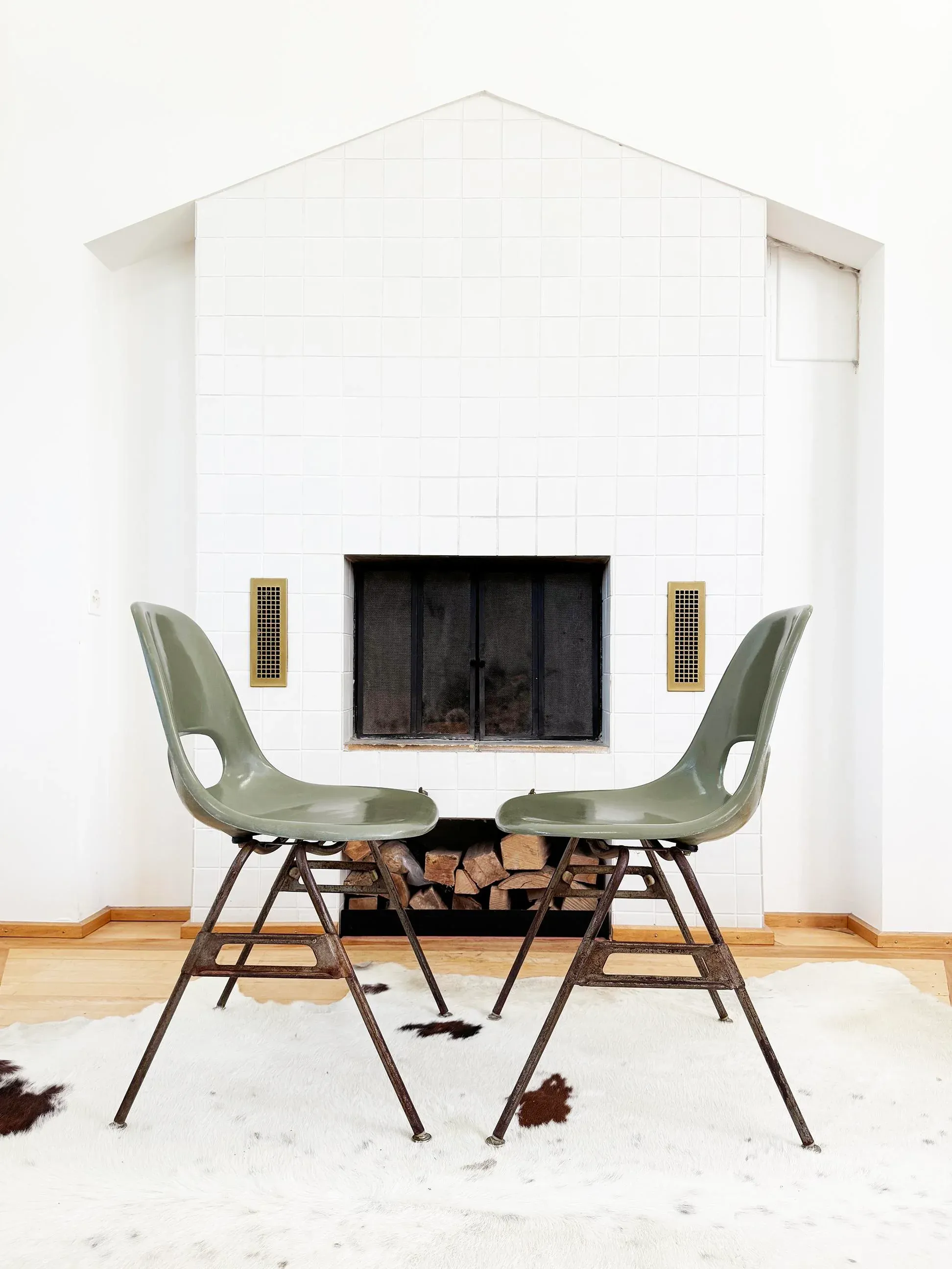 1960s Pair of Mid Century Avocado Green Fiberglass Side Chair
