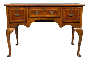 Queen Anne, Lowboy Writing Desk, Crotch Mahogany Veneer, Walnut, England, 19th C.