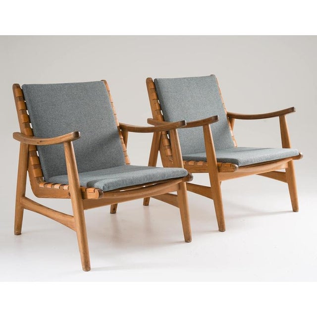 These lounge chairs are early pieces from the iconic Biri series, designed specifically for Norwegian mountain cabins by...