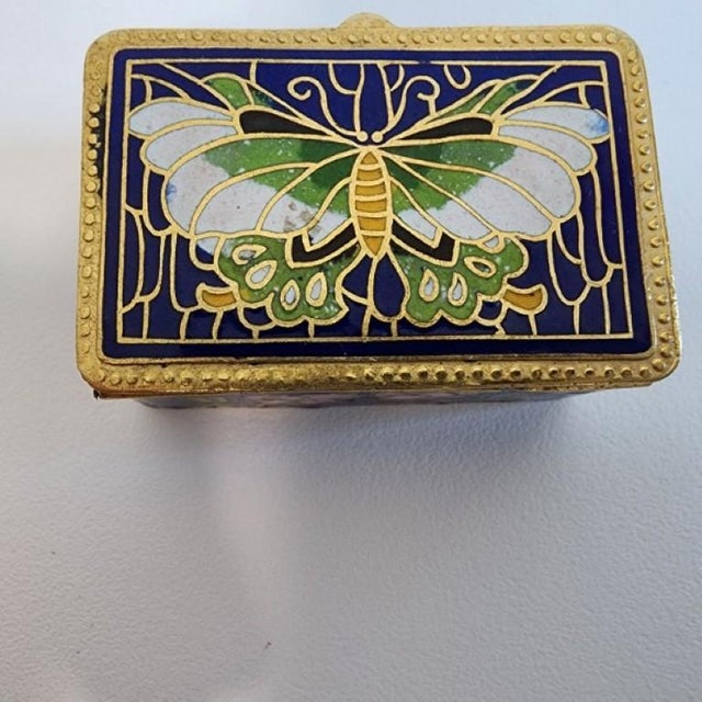 An architectural object of significant craft, this Japanese Ginbari cloisonné box represents the pinnacle of mid-century...