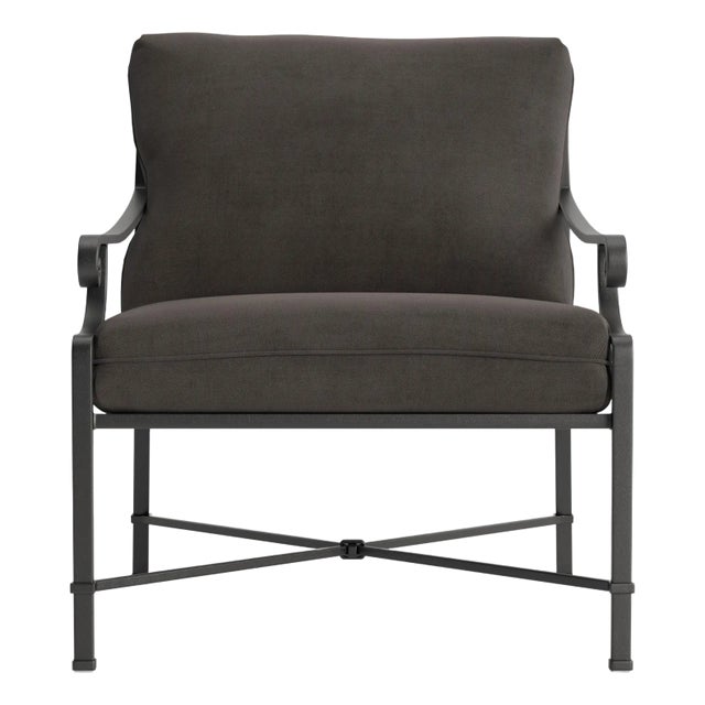 Brown Jordan Venetian Lounge Chair, Textured Pewter frame with Fusion Charcoal fabric For Sale